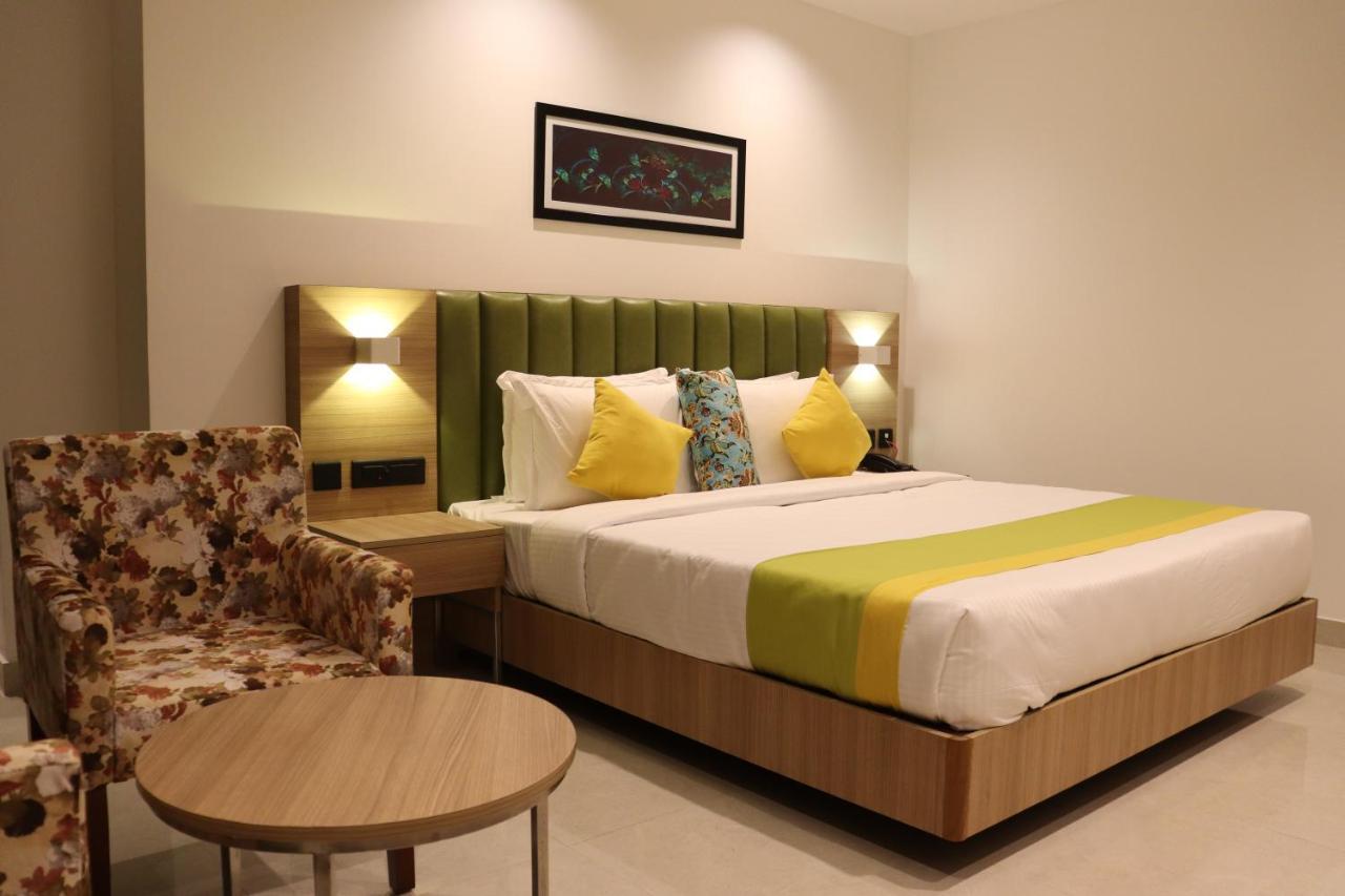 Hotel Park Residency Thrissur Экстерьер фото