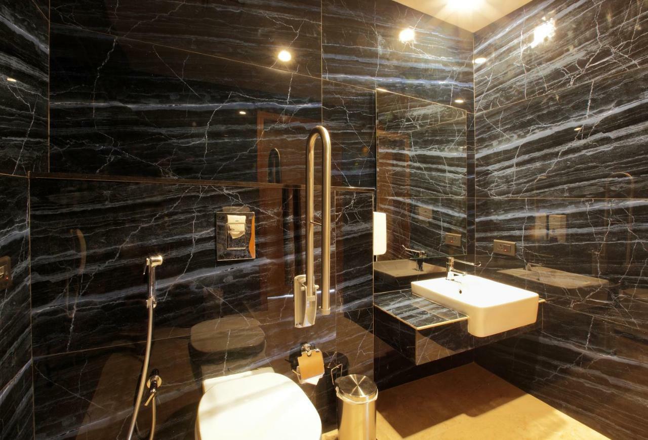 Hotel Park Residency Thrissur Экстерьер фото