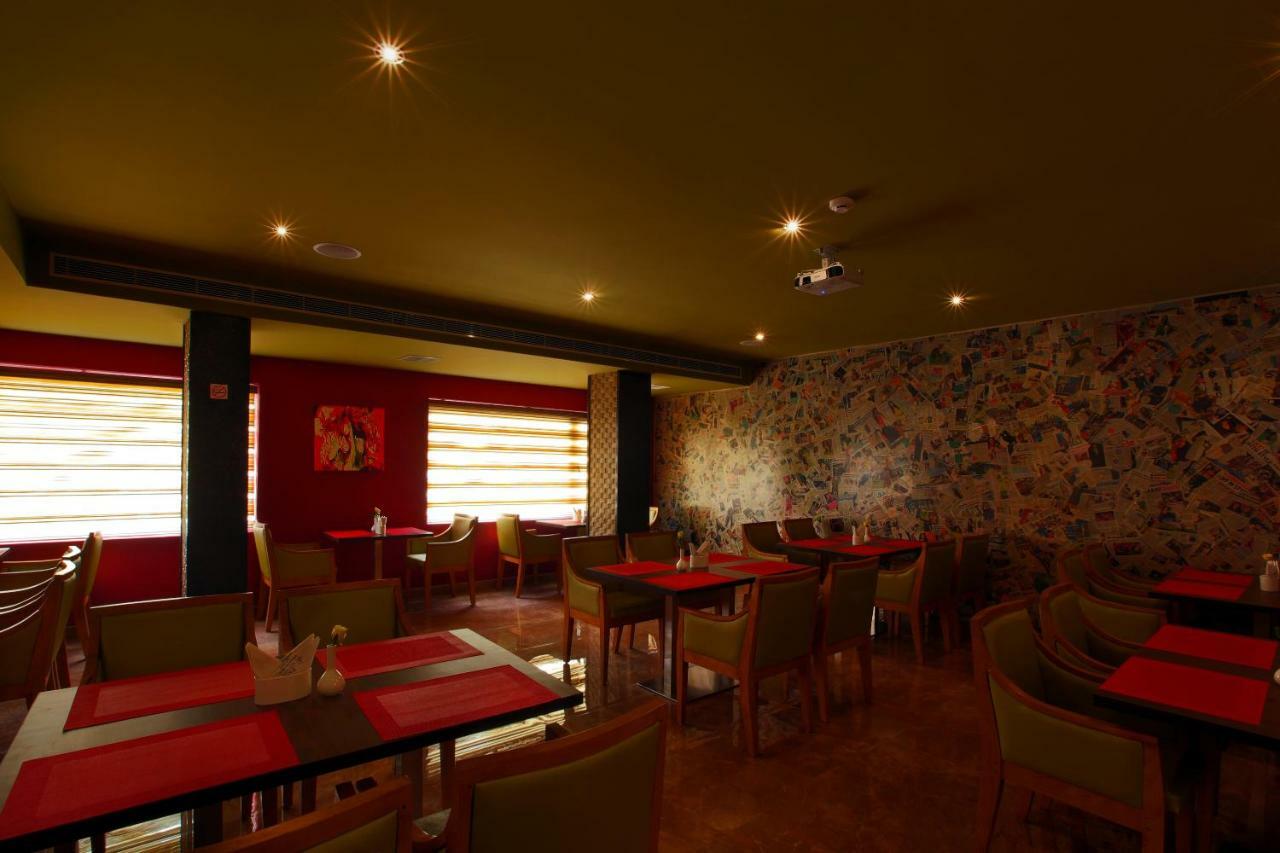 Hotel Park Residency Thrissur Экстерьер фото